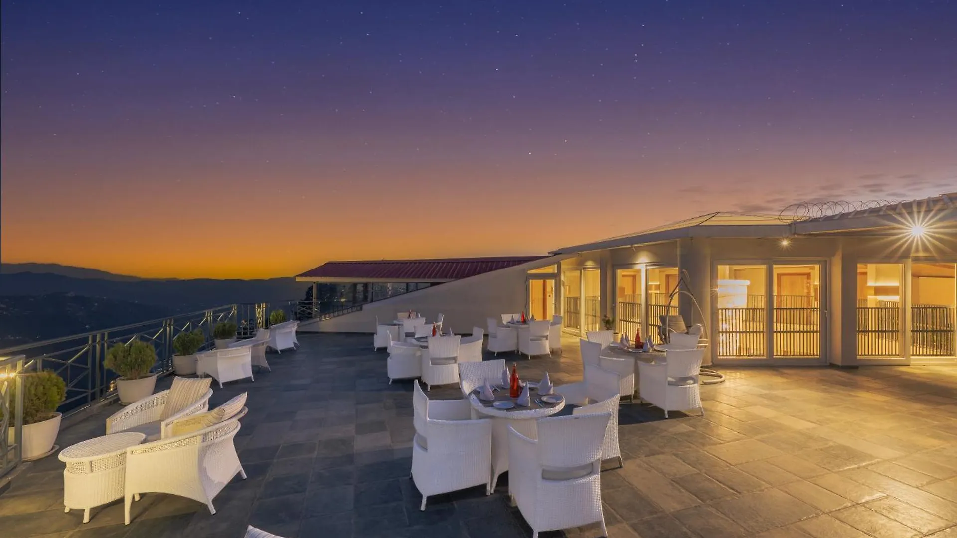**** Hotel Snow Valley Heights Šimla Indie