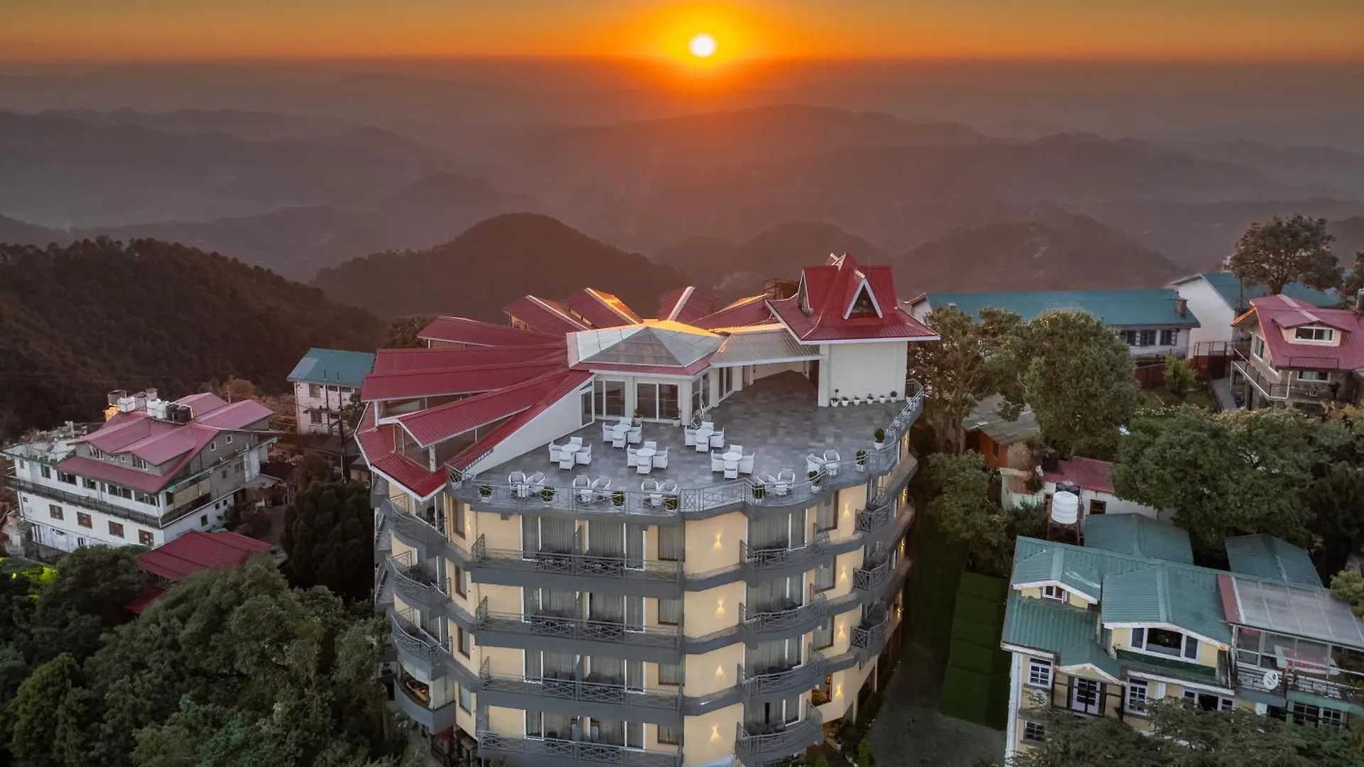 **** Hotel Snow Valley Heights Šimla Indie
